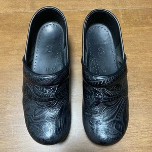 Dansko Professional Black Tooled Clogs - Size 38